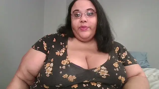 SexyBBW10790 online show from 28, 4, 2026