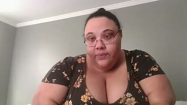 Snapshot of SexyBBW10790 chatting on 24, 2, 2026 SexyBBW10790 online show from 24, 2, 2026