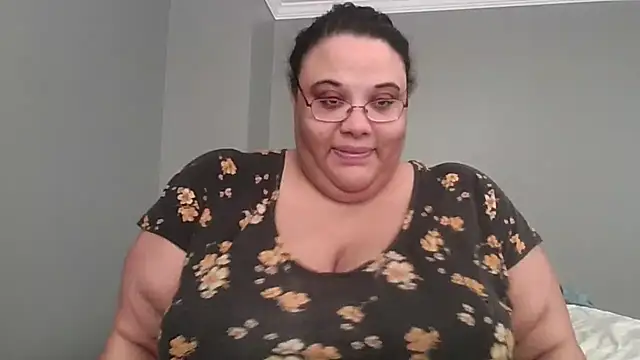 SexyBBW10790 online show from 3, 4, 2026