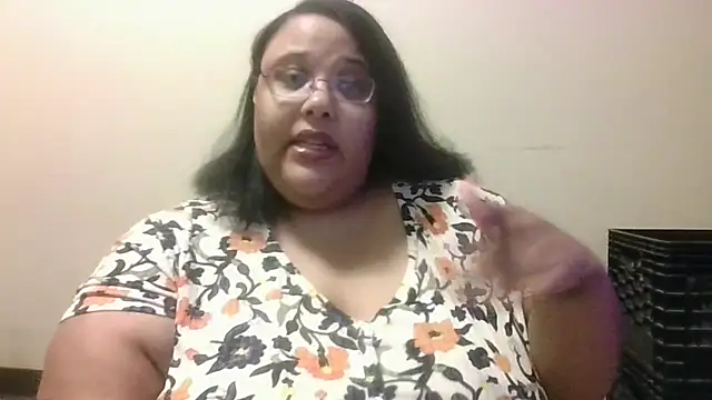 Snapshot of SexyBBW10790 chatting on 31, 10, 2025 SexyBBW10790 online show from 31, 10, 2025