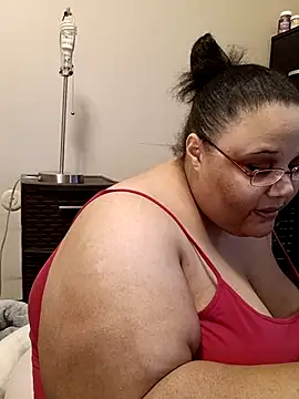 Snapshot of SexyBBW10790 chatting on 4, 10, 2025 SexyBBW10790 online show from 4, 10, 2025