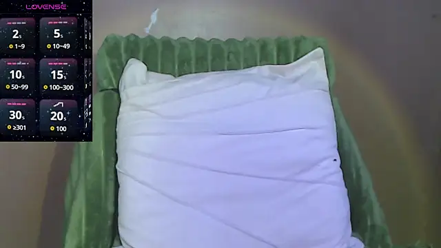 Snapshot of skinny_gracie chatting on 23, 2, 2026 skinny gracie online show from 23, 2, 2026