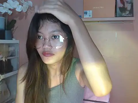 Snapshot of skinny_gracie chatting on 27, 9, 2025 skinny gracie online show from 27, 9, 2025