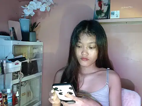 Snapshot of skinny_gracie chatting on 1, 10, 2025 skinny gracie online show from 1, 10, 2025