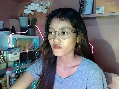 Snapshot of skinny_gracie chatting on 22, 10, 2025 skinny gracie online show from 22, 10, 2025