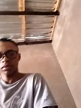 Snapshot of CrepedTrek chatting on 14, 10, 2025 CrepedTrek online show from 14, 10, 2025