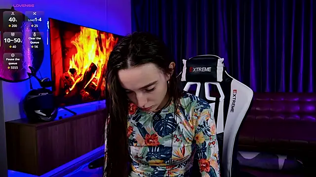 Snapshot of laxyflaxyy chatting on 12, 10, 2025 laxyflaxyy online show from 12, 10, 2025