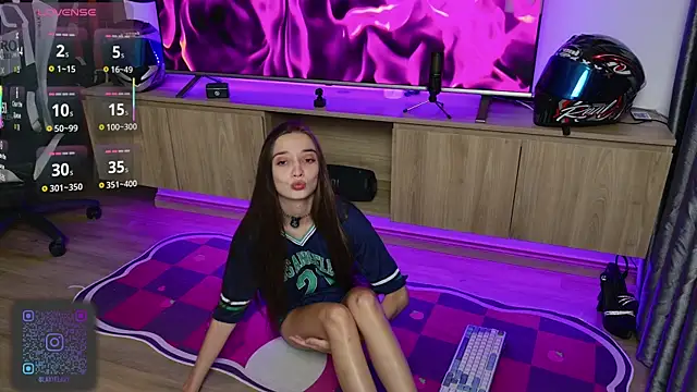 Snapshot of laxyflaxyy chatting on 9, 9, 2025 laxyflaxyy online show from 9, 9, 2025