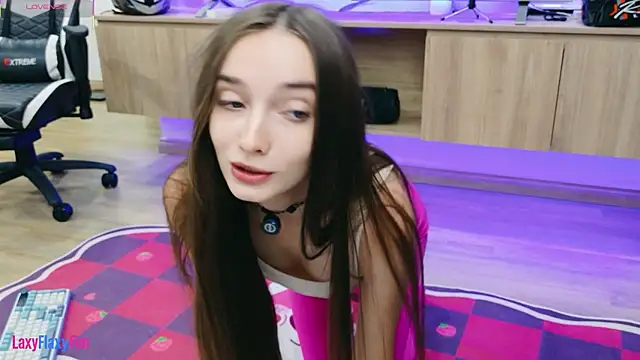 Snapshot of laxyflaxyy chatting on 14, 9, 2025 laxyflaxyy online show from 14, 9, 2025