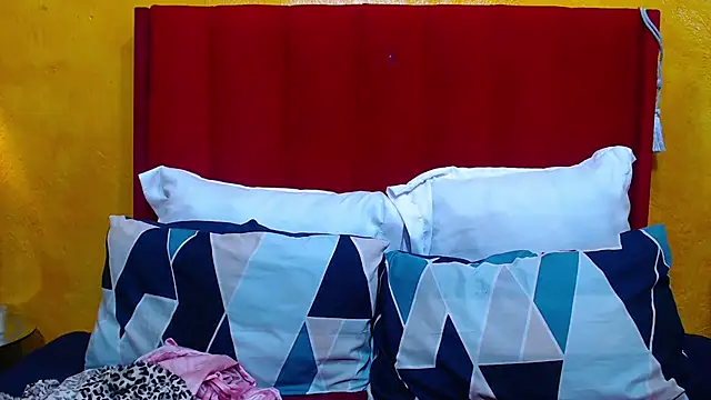 Candycrush2555 online show from 5, 12, 2025