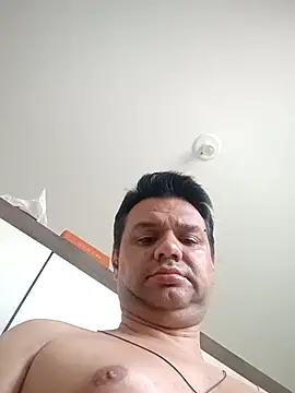 Crocante Hot online show from 9, 11, 2025