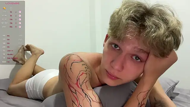 walter cute online show from 27, 3, 2026