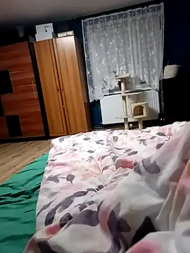 KissMeAss9387 online show from 25, 10, 2025