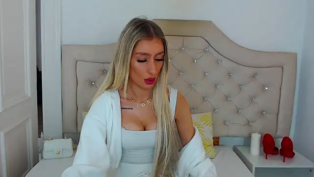 NatalieSensual online show from 19, 10, 2025