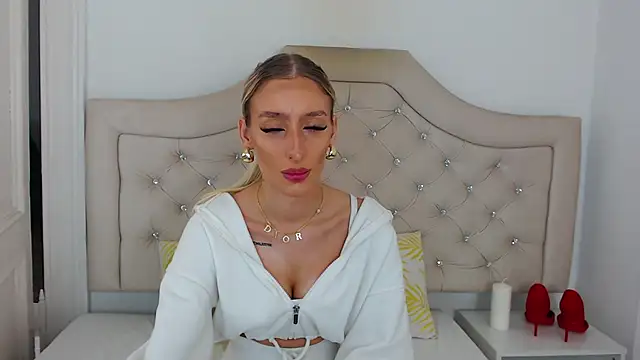 NatalieSensual online show from 8, 10, 2025