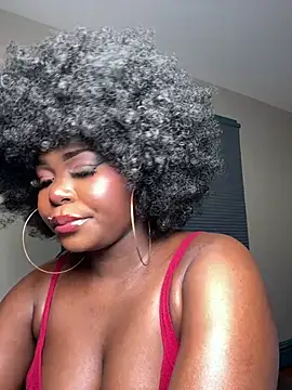WomanNextdoor1 online show from 30, 4, 2026