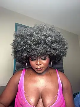 Snapshot of WomanNextdoor1 chatting on 1, 7, 2026 WomanNextdoor1 online show from 1, 7, 2026