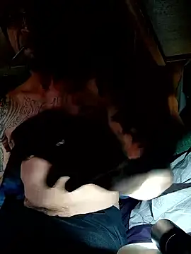 ShawnandDani7074 online show from 10, 1, 2026