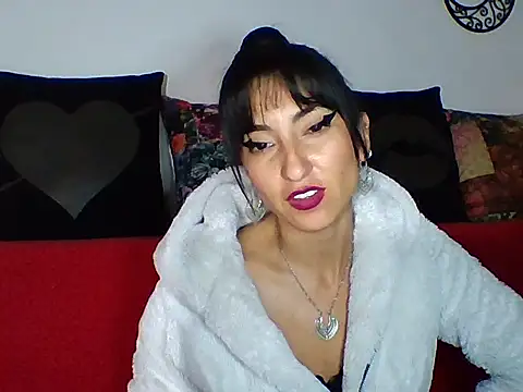 a miss online show from 21, 12, 2025