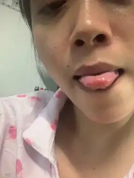 Minee1202 online show from 7, 10, 2025