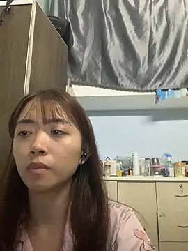 Snapshot of Minee1202 chatting on 13, 2, 2026 Minee1202 online show from 13, 2, 2026