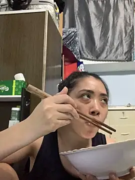 Minee1202 online show from 9, 11, 2025