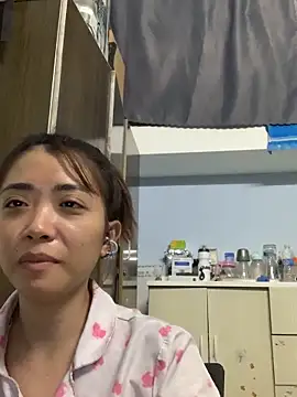 Minee1202 online show from 13, 4, 2026