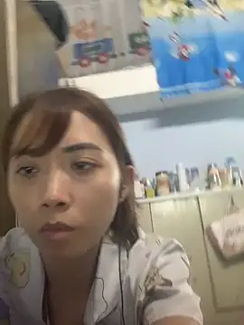 Snapshot of Minee1202 chatting on 14, 2, 2026 Minee1202 online show from 14, 2, 2026