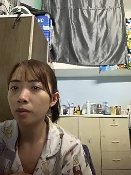 Snapshot of Minee1202 chatting on 11, 2, 2026 Minee1202 online show from 11, 2, 2026