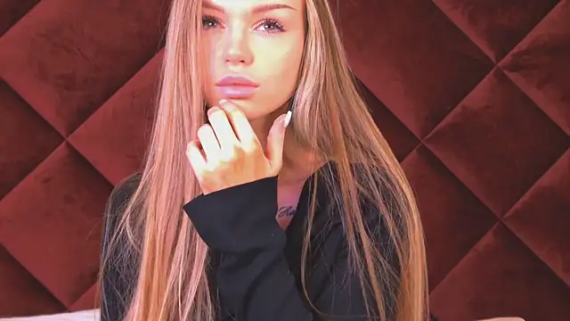 MarilynNova online show from 23, 4, 2026