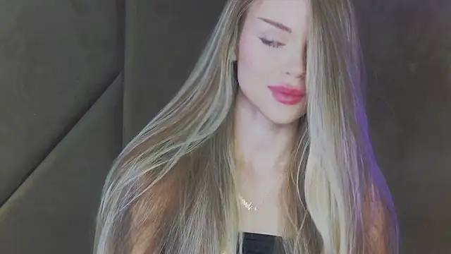 MarilynNova online show from 21, 7, 2026
