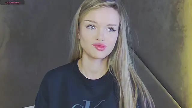 MarilynNova online show from 30, 6, 2026