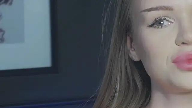 MarilynNova online show from 7, 2, 2026