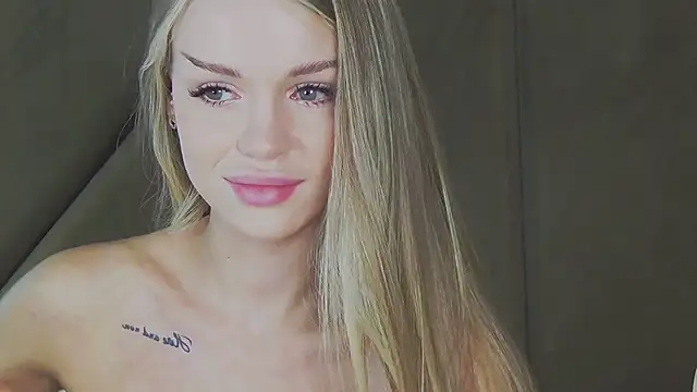 MarilynNova online show from 10, 4, 2026