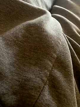 MuzzyFacing online show from 26, 11, 2025