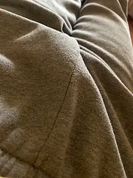 MuzzyFacing online show from 7, 4, 2026