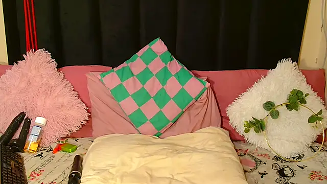 AmazingDarkDoll online show from 23, 9, 2025