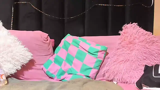 AmazingDarkDoll online show from 19, 3, 2026