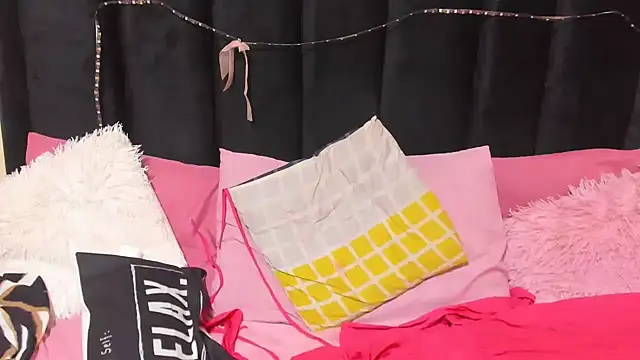 AmazingDarkDoll online show from 25, 2, 2026