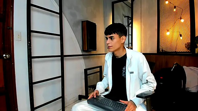 Dani mc1 online show from 12, 10, 2025