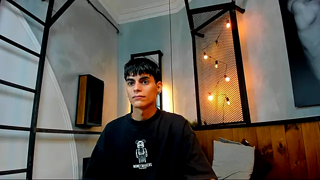 Dani mc1 online show from 3, 12, 2025