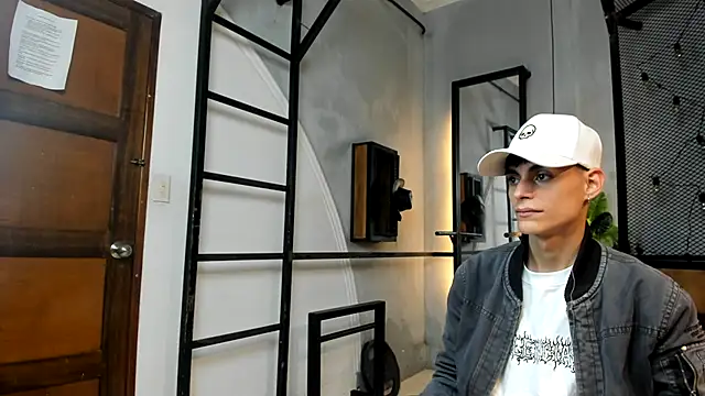 Dani mc1 online show from 8, 11, 2025