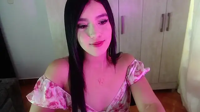 Snapshot of Velvet_28 chatting on 27, 10, 2025 Velvet 28 online show from 27, 10, 2025