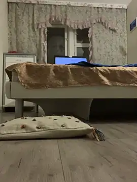 missevacrystal online show from 11, 4, 2026