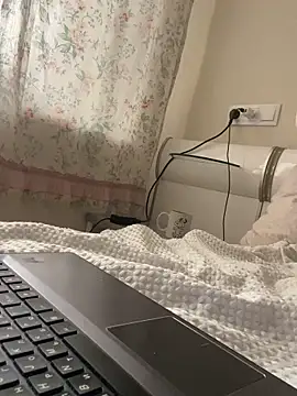 Snapshot of missevacrystal chatting on 16, 10, 2025 missevacrystal online show from 16, 10, 2025