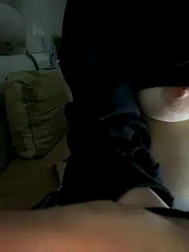 Snapshot of missevacrystal chatting on 23, 11, 2025 missevacrystal online show from 23, 11, 2025