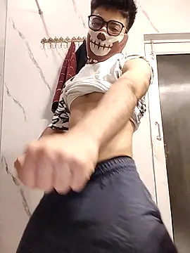 mrmasseur06 online show from 2, 4, 2026