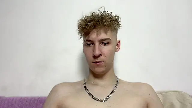 Snapshot of MrSexyCum4U chatting on 12, 2, 2026 MrSexyCum4U online show from 12, 2, 2026
