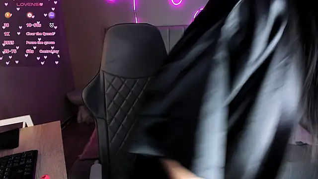 Emma and Issac online show from 23, 2, 2026