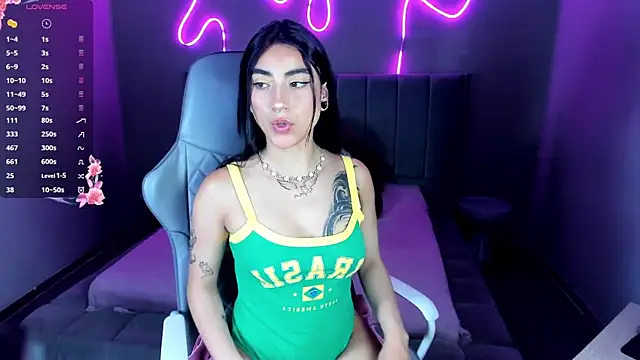 Emma and Issac online show from 13, 1, 2026